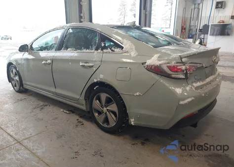 2016 Hyundai Sonata Hybrid Limited из США, поврежденный, VIN KMHE34L13GA017979